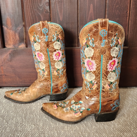 Macie Bean Snip Toe Rose Garden Floral Embroidered Cowgirl Cowboy Boots, Size 8 - Picture 5 of 8